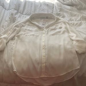 White New York and Company blouse adjustable from long sleeve to 3/4 sleeve.